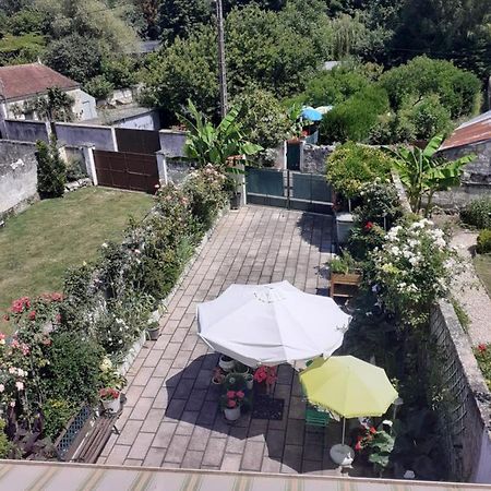 Gite Et Chambre D'Hote Saint Jacques Loches Exterior foto
